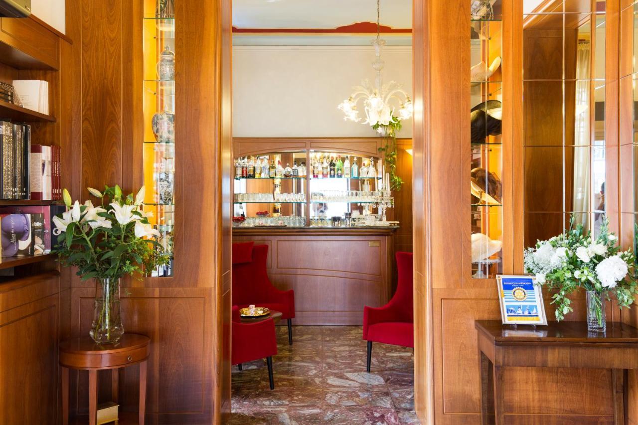 Dipendenza Hotel Londra Alessandria Eksteriør billede
